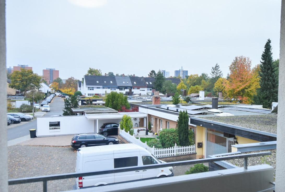 Hotel Im Natur Mit Eigene Kueche Bad Balkon Parkplatz Netflix Nuremberg Bilik gambar