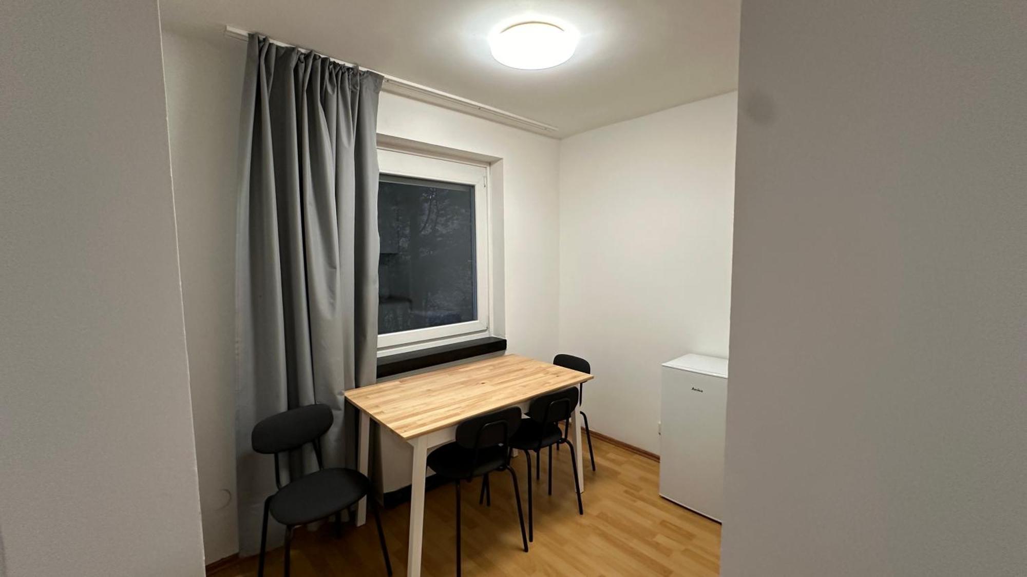 Hotel Im Natur Mit Eigene Kueche Bad Balkon Parkplatz Netflix Nuremberg Luaran gambar